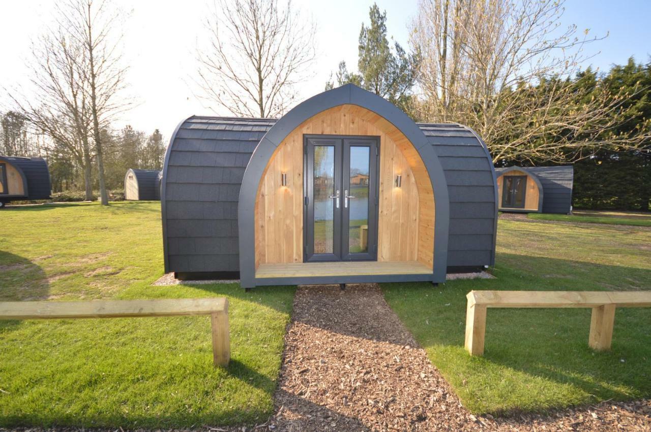 Camping Pods, Marlie Holiday Park Нью-Ромни Экстерьер фото